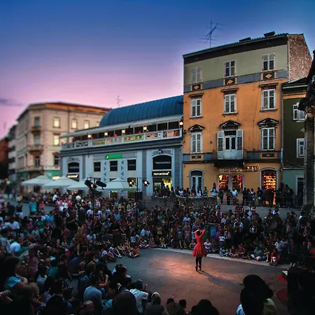 Awesome In With Wifi * Pula