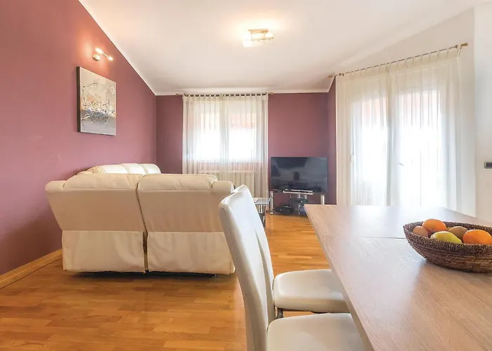 Appartement Awesome In With Wifi *