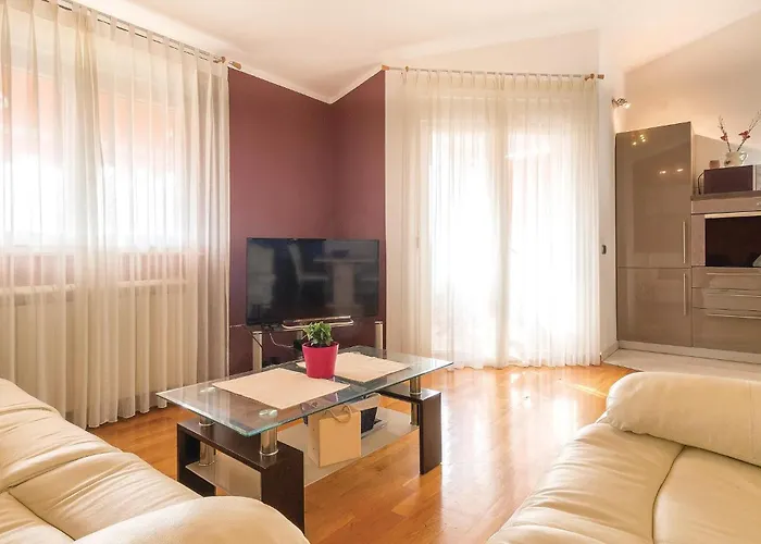 Awesome In With Wifi Lejlighed Pula